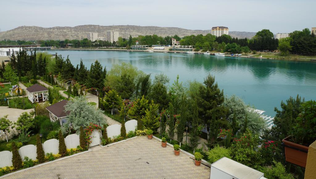 River Side Hotel Mingachevir Bagian luar foto