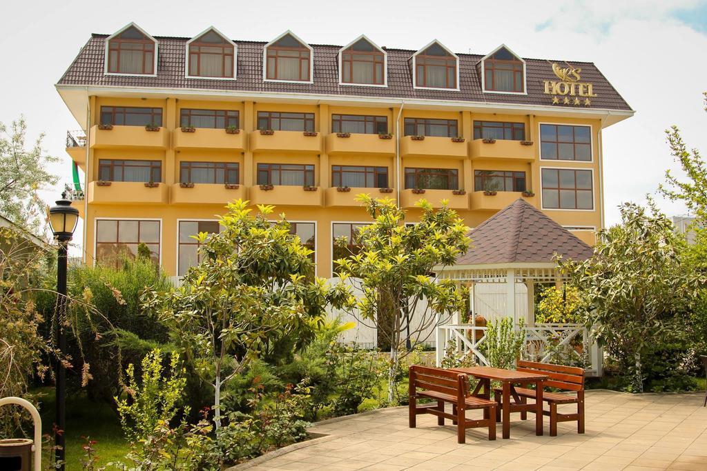 River Side Hotel Mingachevir Bagian luar foto