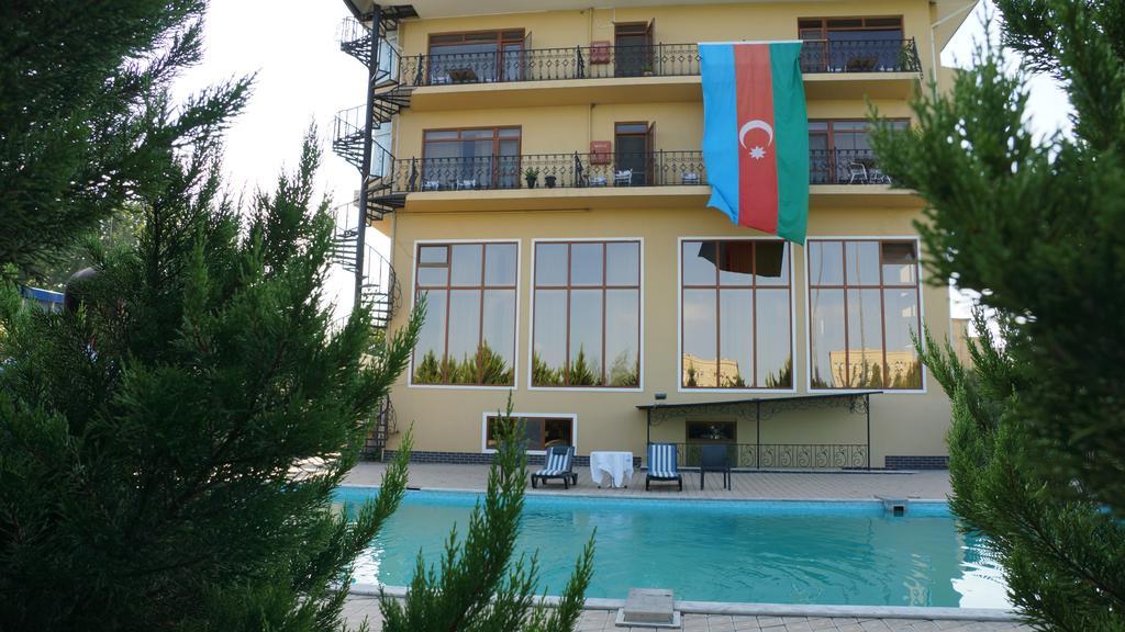 River Side Hotel Mingachevir Bagian luar foto