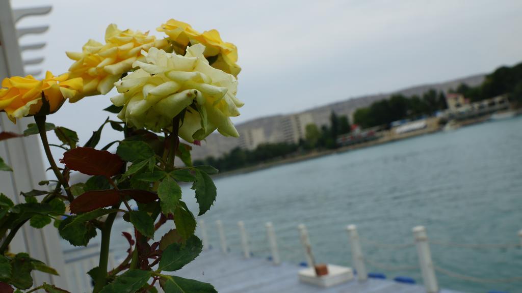 River Side Hotel Mingachevir Bagian luar foto